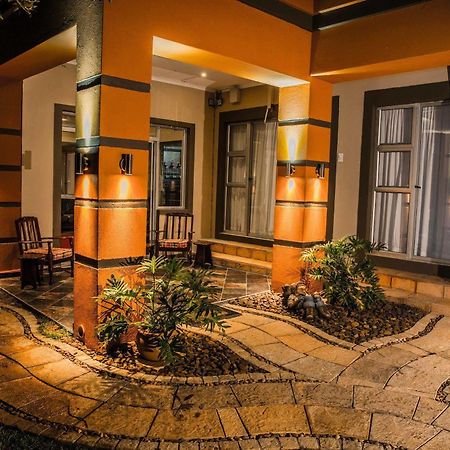 Home Guesthouse Rustenburg Kültér fotó
