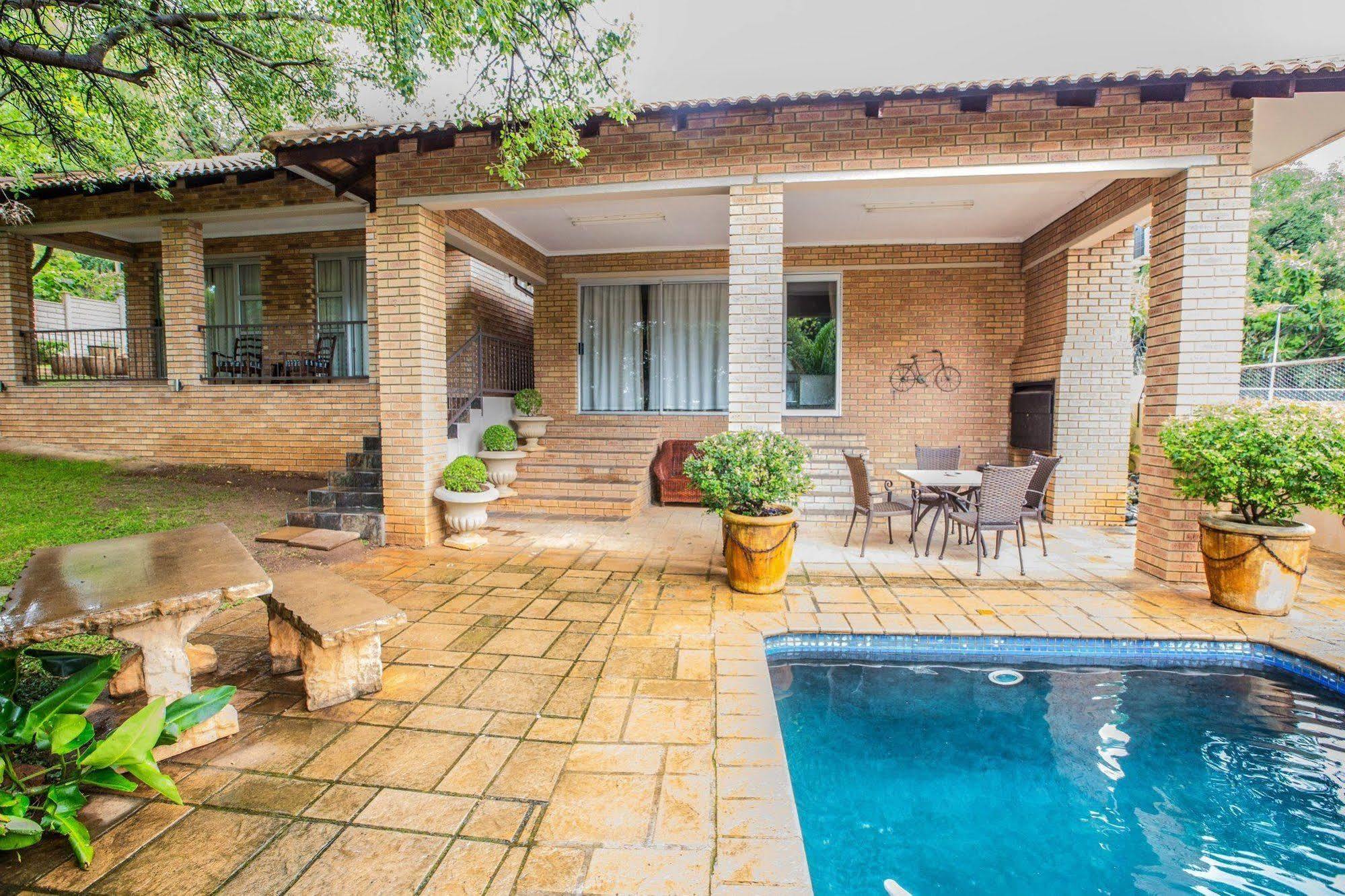 Home Guesthouse Rustenburg Kültér fotó